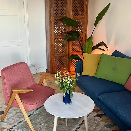 Cph / 60m2 Apartment
